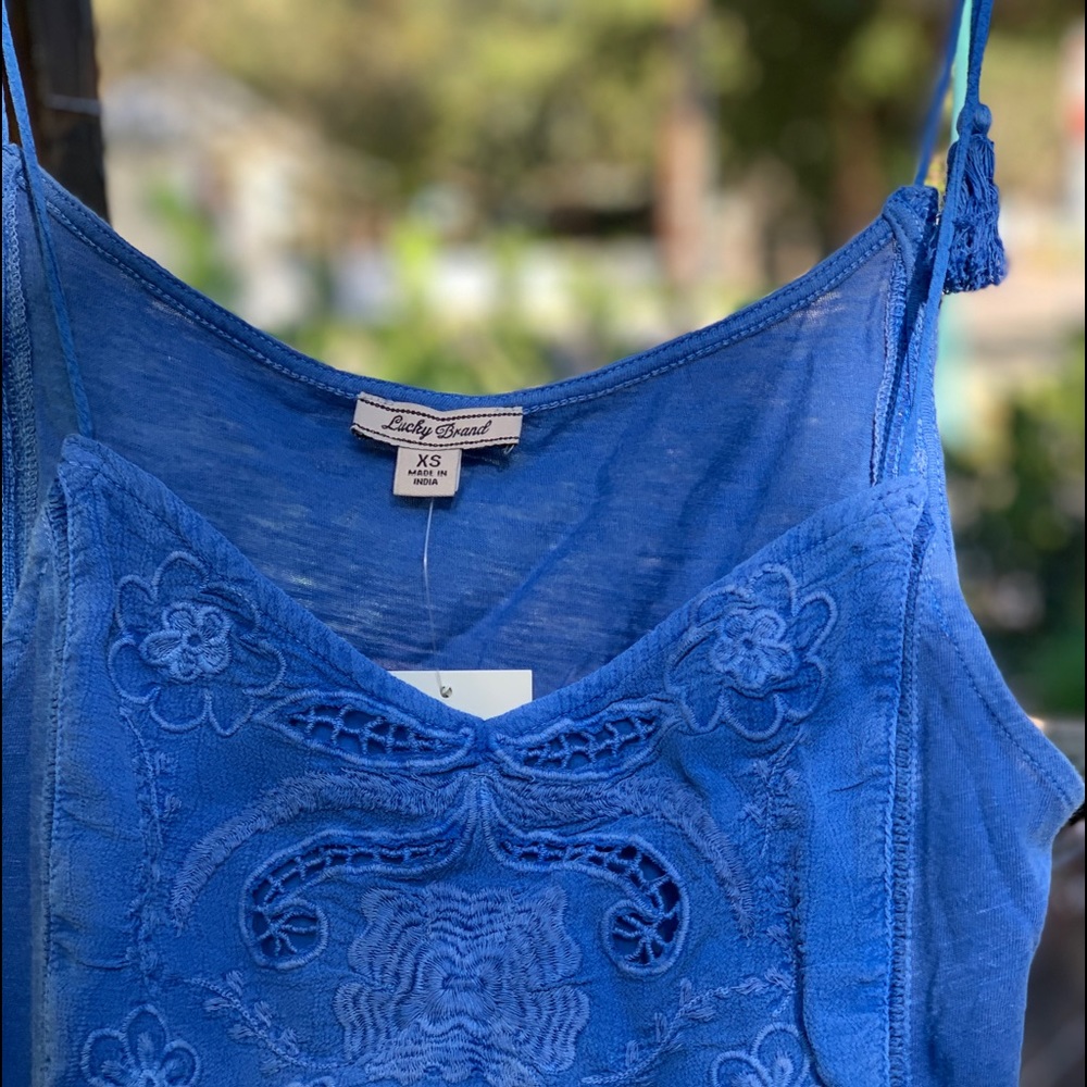 🔥FLASH SALE ! Lucky Brand 🌴 Embroidered Wash Tank Top - Picture 2 of 6